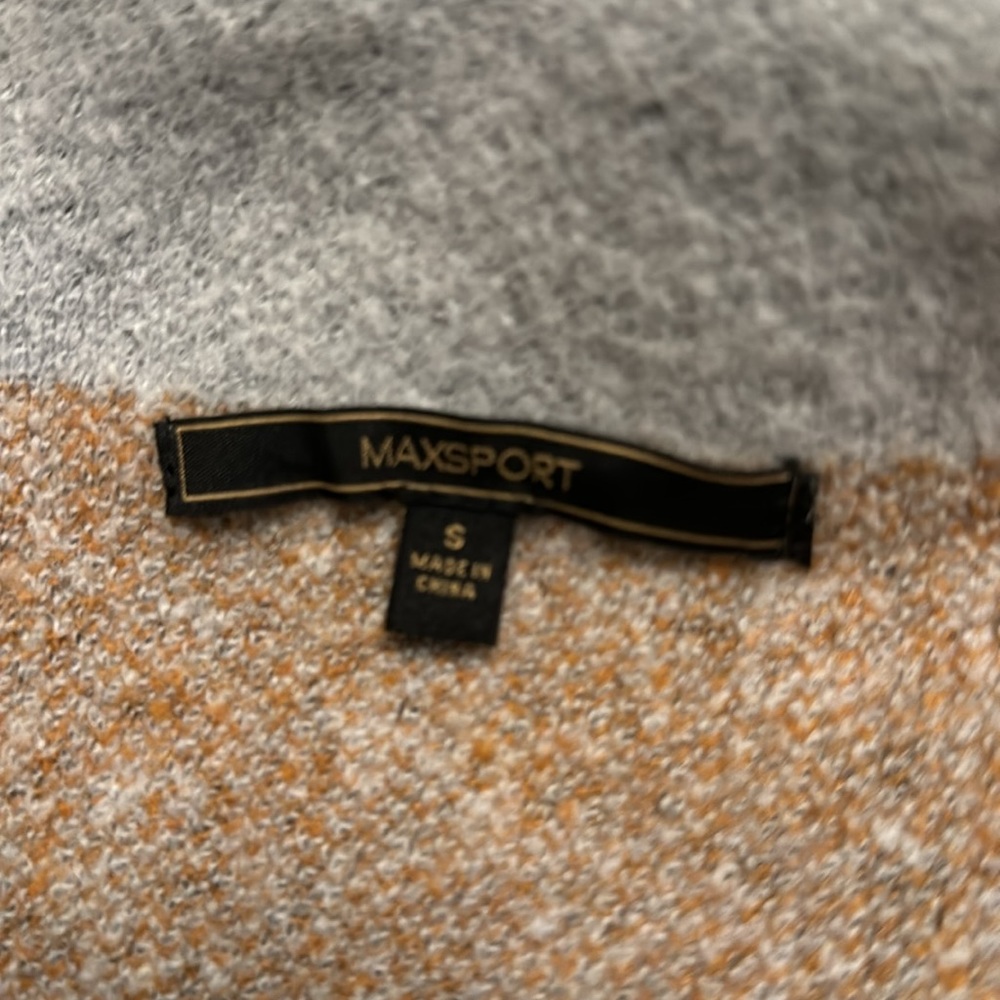 Duster Color Block Sweater - Picture 7 of 8